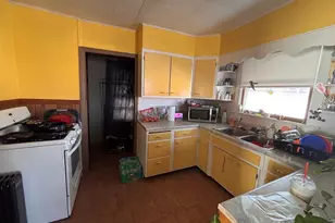 14 W 31st St, Steger, IL 60475 - Photo 6