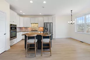 1159 Falcon Ridge Dr, Elgin, IL 60124 - Photo 12