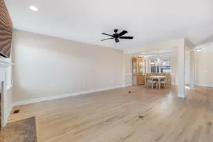 1159 Falcon Ridge Dr, Elgin, IL 60124 - Photo 6