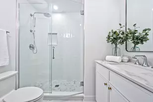 9396 Landings Ln, Des Plaines, IL 60016 - Photo 18