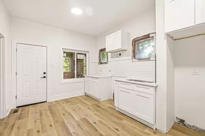2112 S Drake Avenue, Chicago, IL 60623 - Photo 12