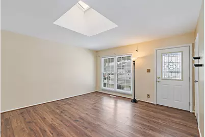 213 Villa Road, Streamwood, IL 60107 - Photo 4