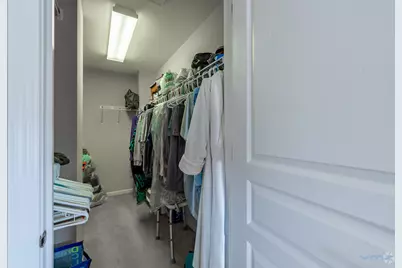 2490 Anna Way, Elgin, IL 60124 - Photo 18