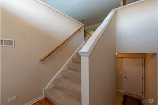 2490 Anna Wy, Elgin, IL 60124 - Photo 4