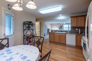 2490 Anna Wy, Elgin, IL 60124 - Photo 10