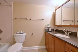 1880 Bonnie Ln, Hoffman Estates, IL 60169 - Photo 18