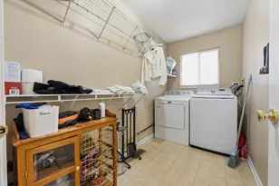 138 Emerald Dr, Streamwood, IL 60107 - Photo 20