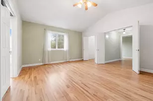 138 Emerald Dr, Streamwood, IL 60107 - Photo 22