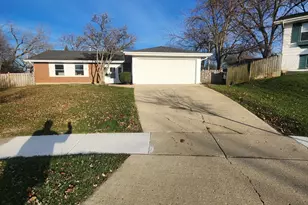 [Address not provided], Hoffman Estates, IL 60169 - Photo 1