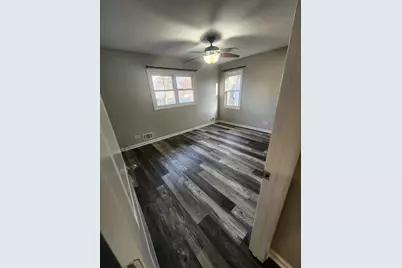 [Address not provided], Hoffman Estates, IL 60169 - Photo 4