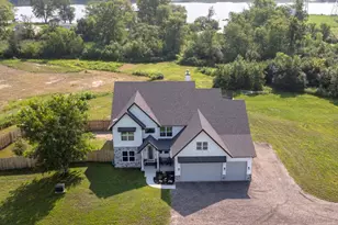 6256 N Dresden Rd, Morris, IL 60450 - Photo 1