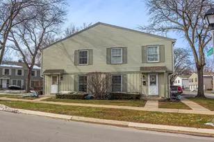 1682 Monticello Ct, Wheaton, IL 60189 - Photo 1