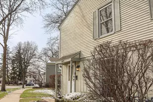 1682 Monticello Ct, Wheaton, IL 60189 - Photo 34