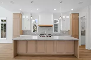 2438 Pomona Ln, Wilmette, IL 60091 - Photo 4