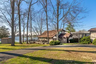 12062 Malibu Ln, Marion, IL 62959 - Photo 2