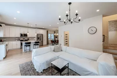 145 N Elmwood Avenue, Wood Dale, IL 60191 - Photo 6