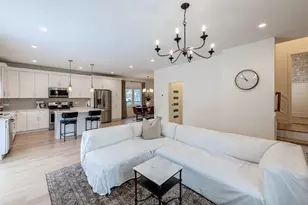 145 N Elmwood Ave, Wood Dale, IL 60191 - Photo 6