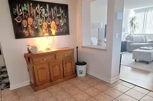 2211 S Stewart Ave, Lombard, IL 60148 - Photo 6