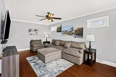 6345 W Warwick Avenue, Chicago, IL 60634 - Photo 2