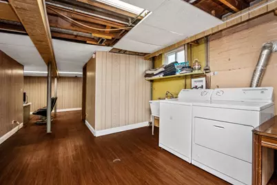 6345 W Warwick Avenue, Chicago, IL 60634 - Photo 14