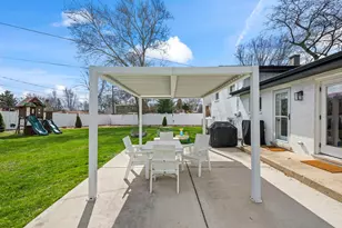 671 Hazel Ct, Roselle, IL 60172 - Photo 38