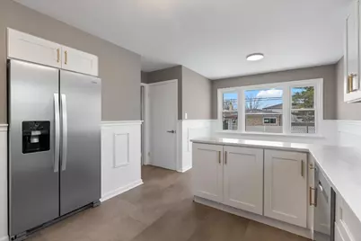 4536 W 100th Place, Oak Lawn, IL 60453 - Photo 10