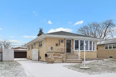 4536 W 100th Place, Oak Lawn, IL 60453 - Photo 1