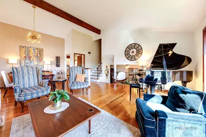 2042 S Goebbert Road, Arlington Heights, IL 60005 - Photo 16