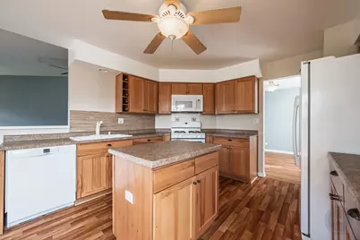 176 Jefferson Lane, Streamwood, IL 60107 - Photo 16