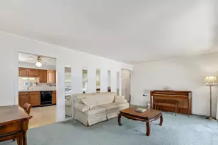 413 N Ridgeland Ave, Elmhurst, IL 60126 - Photo 4