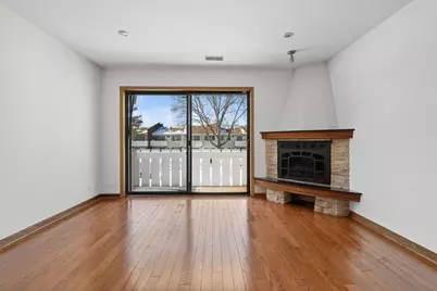 3000 Bayside Drive #202, Palatine, IL 60074 - Photo 4