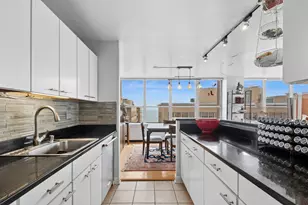 655 W Irving Park Rd, Chicago, IL 60613 - Photo 12