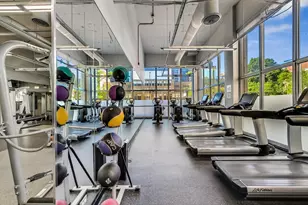 655 W Irving Park Rd, Chicago, IL 60613 - Photo 38