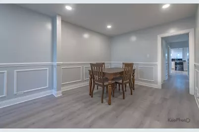 6259 W Peterson Avenue, Chicago, IL 60646 - Photo 8