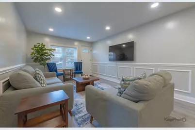 6259 W Peterson Avenue, Chicago, IL 60646 - Photo 6