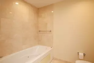 130 N Garland Ct, Chicago, IL 60602 - Photo 12