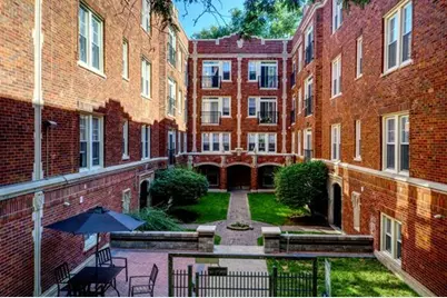 2015 W Jarvis Avenue #2, Chicago, IL 60645 - Photo 1