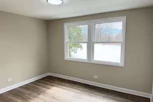 711 Woodhollow Ln, Buffalo Grove, IL 60089 - Photo 20