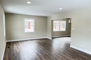 711 Woodhollow Ln, Buffalo Grove, IL 60089 - Photo 12