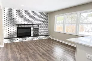 711 Woodhollow Ln, Buffalo Grove, IL 60089 - Photo 8