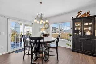 429 Fairway Ln, Sycamore, IL 60178 - Photo 4