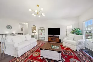 429 Fairway Ln, Sycamore, IL 60178 - Photo 4