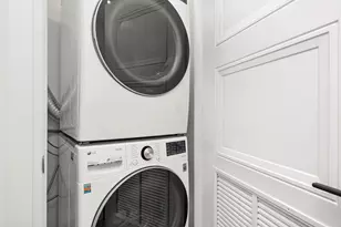 4214 W Belmont Ave, Chicago, IL 60641 - Photo 18