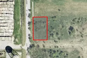 490 E 153rd St, South Holland, IL 60473 - Photo 1