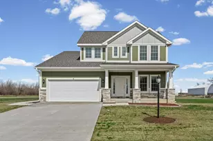 4 Foxtrot Ln, Monticello, IL 61856 - Photo 2