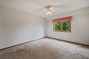 1775 Lakeview Dr, Wheeling, IL 60090 - Photo 14