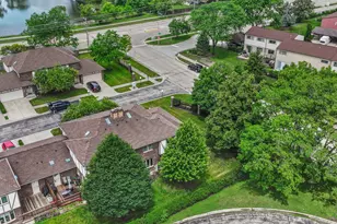 1775 Lakeview Dr, Wheeling, IL 60090 - Photo 20