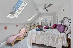 2156 W Belle Plaine Ave, Chicago, IL 60618 - Photo 14