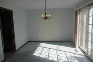 596 Windham Ln, Naperville, IL 60563 - Photo 6