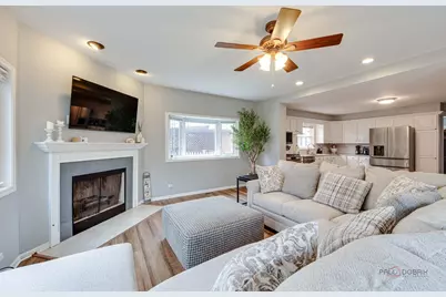 [Address not provided], Arlington Heights, IL 60005 - Photo 8
